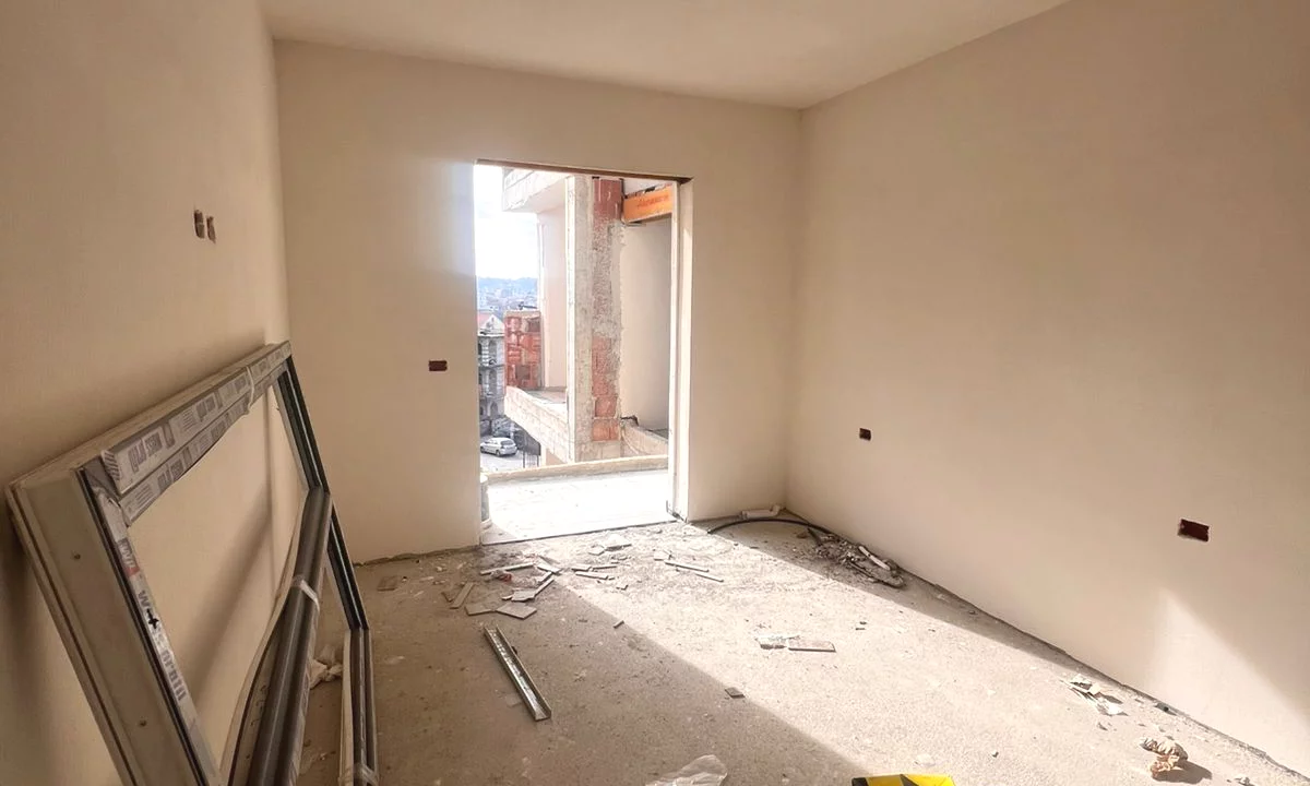 Apartment for sale in Tirana 2+1, Emty