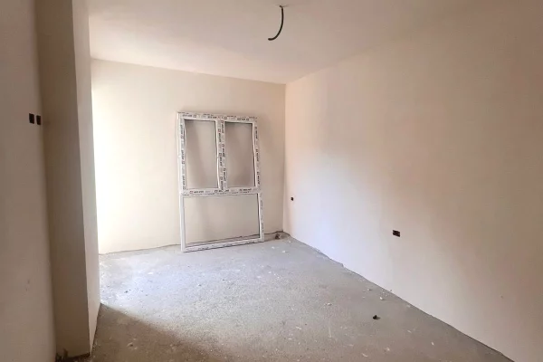 Apartment for sale in Tirana 2+1, Emty