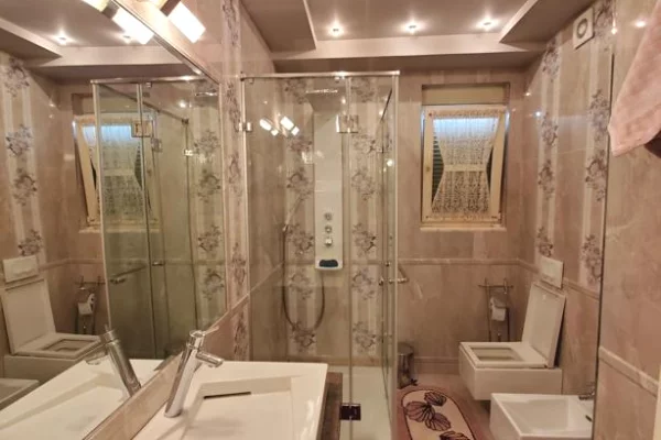 Luxury villas for sale in Tirana 5+1, Furnished