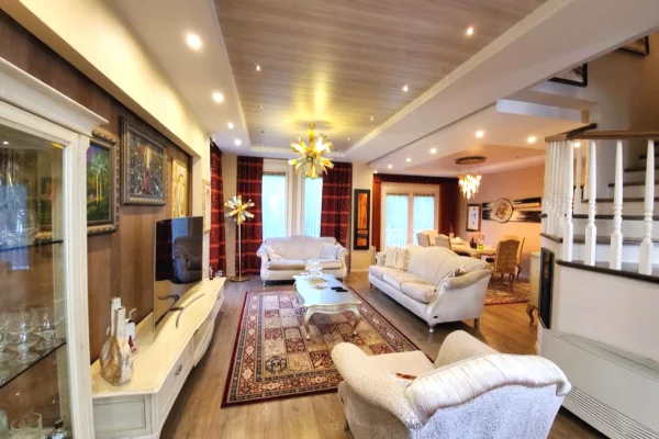 Luxury villas for sale in Tirana 5+1, Furnished