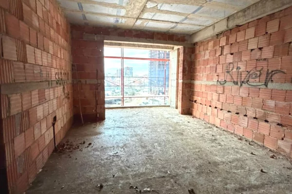 Shtepi ne shitje Apartament ne Tirane, 2+1, Mobilimi Bosh, pa mobiluar, Pagesa 208,020  Euro.