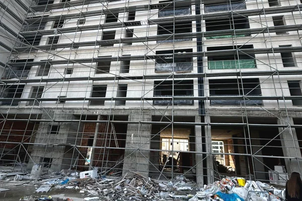 📍 Shitet Ambient Biznesi – prane Rrethrrotullimit te Klanit