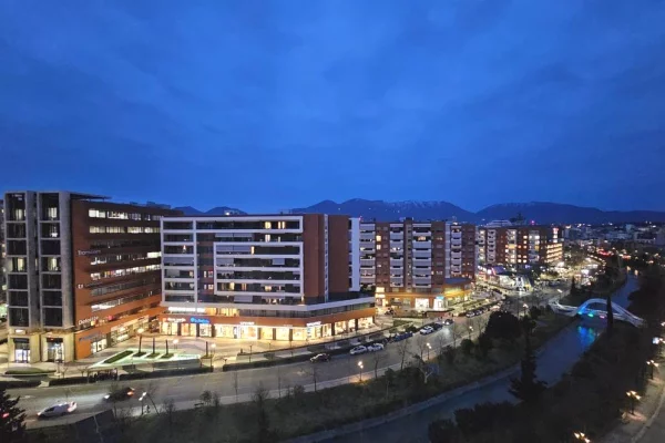 Appartamento in vendita a Tirana 3+1, Arredato