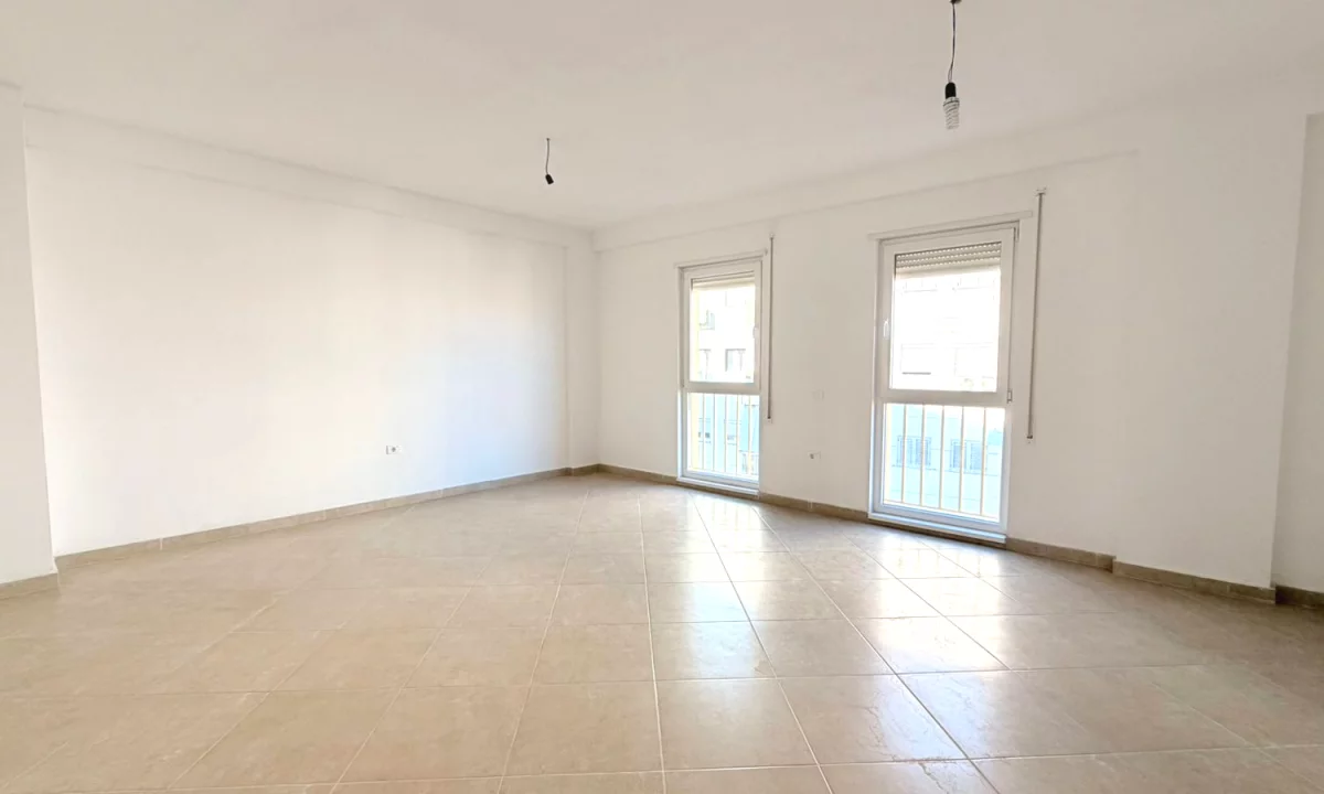 Apartment for sale in Tirana 2+1, Emty