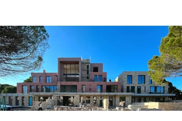 📍 Shitet Apartament 1+1 – Kompleksi Lura 5, Gjiri i Lalzit