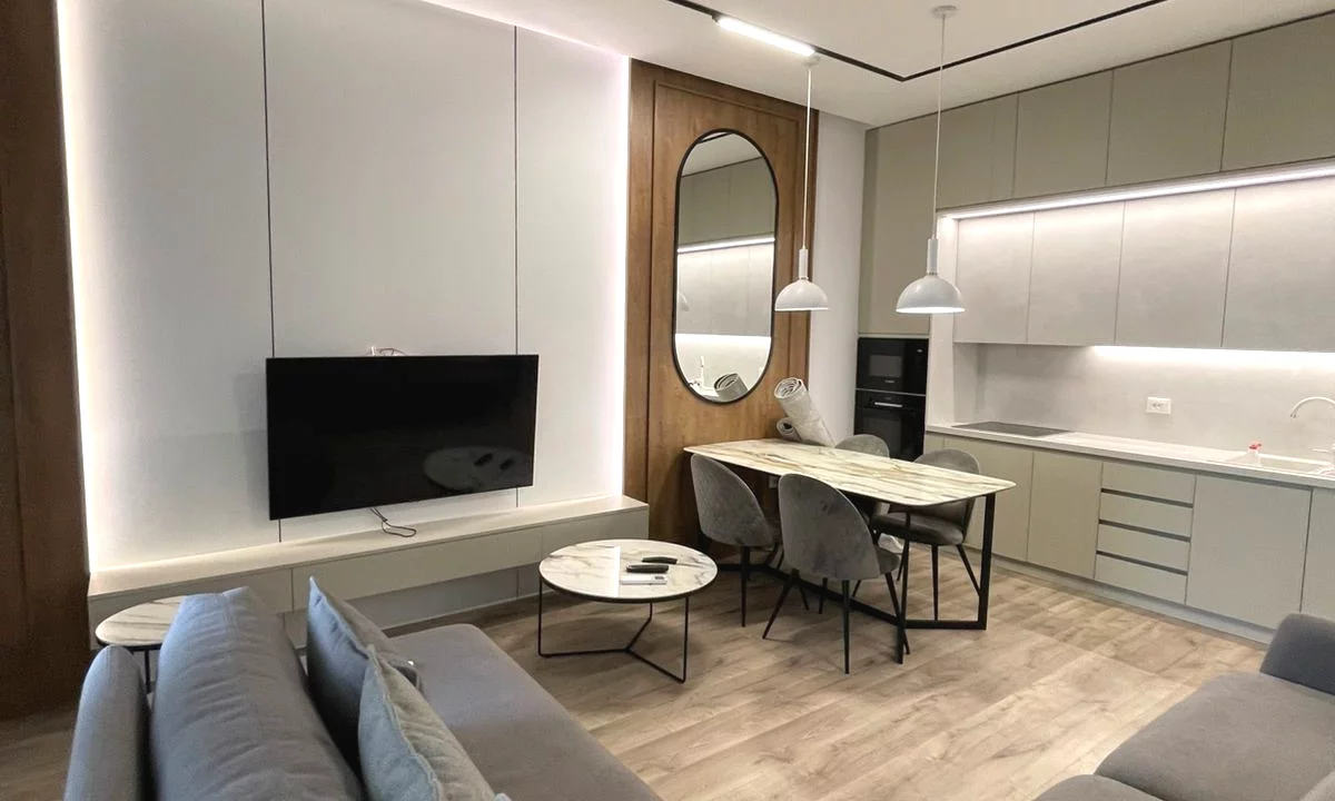 Appartamento in affitto a Tirana 1+1, Arredato