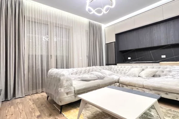 Shtepi me qera Apartament ne Tirane, 1+1, Mobilimi E mobiluar, Pagesa 80,000  Leke.