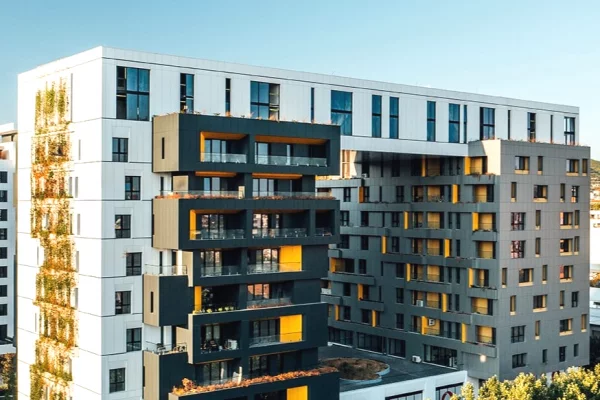 Ambient biznesi ne shitje 3+1 ne Tirane - 1,100,000 Euro