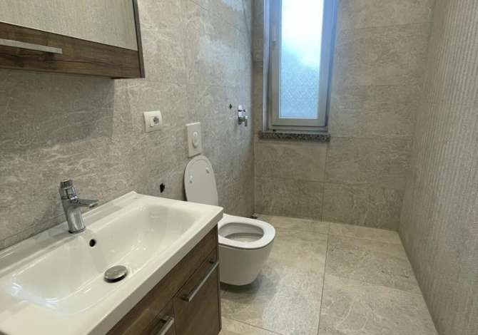 Ambient biznesi me qera 3+1 ne Tirane - 700 Euro
