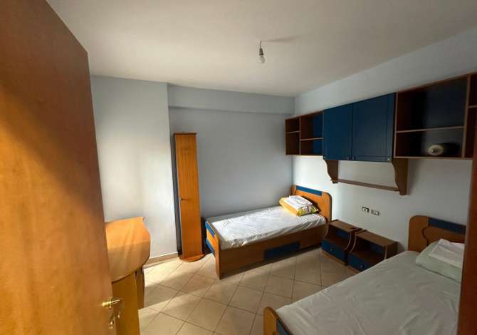 Shtepi me qera 2+1 ne Tirane - 700 Euro