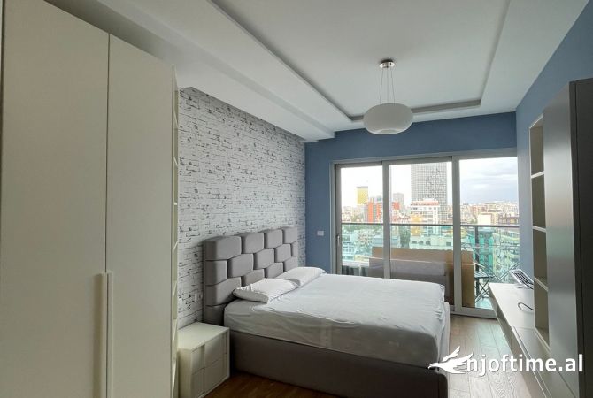 Shtepi me qera 2+1 ne Tirane - 2,500 Euro
