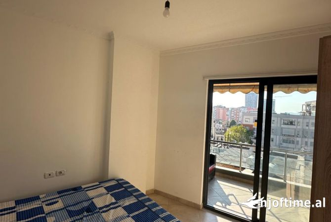 Shtepi me qera 2+1 ne Tirane - 650 Euro