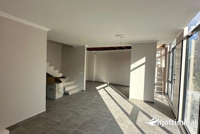 Shtepi me qera 2+1 ne Tirane - 1,200 Euro