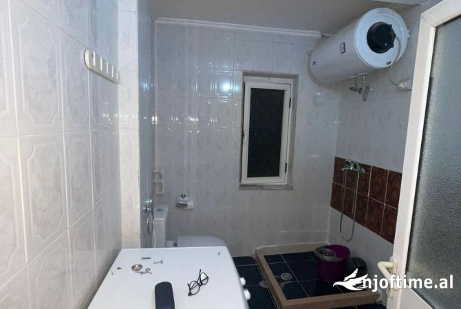 Shtepi me qera Apartament ne Tirane, 1+1, Mobilimi E mobiluar, Pagesa 550  Euro.
