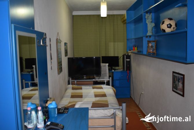 Shtepi ne shitje 3+1 ne Tirane - 165,000 Euro