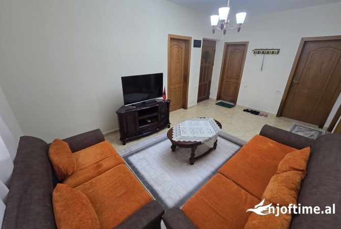 Shtepi me qera 2+1 ne Tirane - 550 Euro