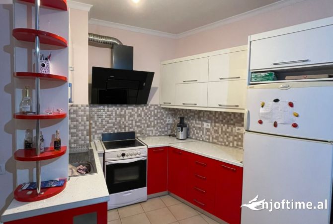 Shtepi me qera 2+1 ne Tirane - 450 Euro