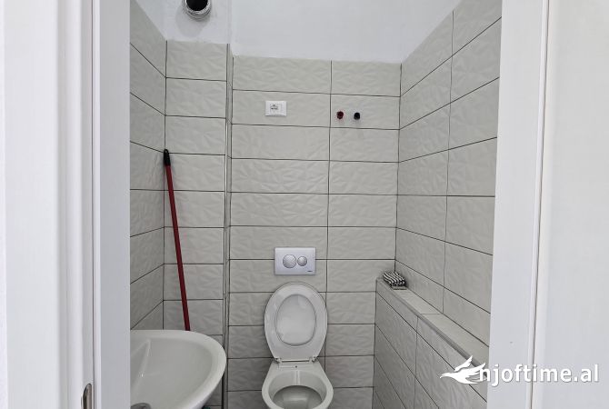 Ambient biznesi me qera 1+1 ne Tirane - 500 Euro