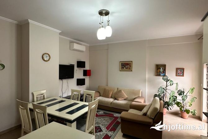 Shtepi me qera 1+1 ne Tirane - 700 Euro
