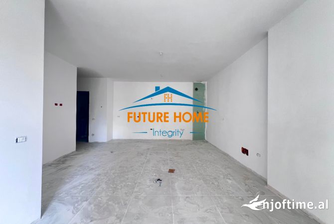 Shtepi ne shitje Apartament ne Tirane, 1+1, Mobilimi Bosh, pa mobiluar, Pagesa 174,160  Euro.