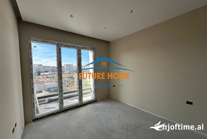 Shtepi ne shitje Apartament ne Tirane, 1+1, Mobilimi Bosh, pa mobiluar, Pagesa 100,320  Euro.