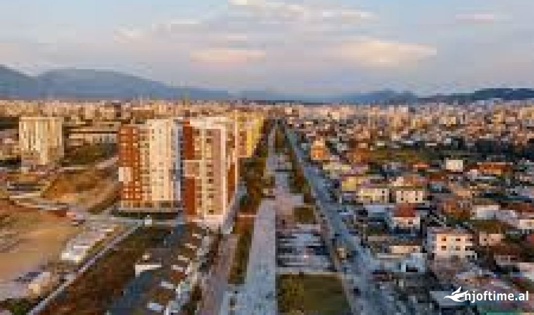 Shtepi ne shitje Apartament ne Tirane, 2+1, Mobilimi Bosh, pa mobiluar, Pagesa 131,096  Euro.