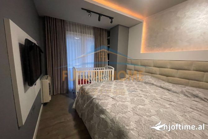 Shtepi ne shitje Apartament ne Tirane, 2+1, Mobilimi E mobiluar, Pagesa 235,000  Euro.