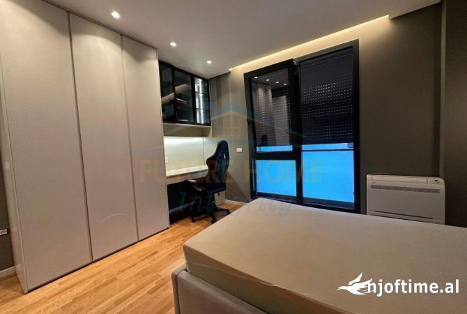 Shtepi me qera Apartament ne Tirane, 3+1, Mobilimi E mobiluar, Pagesa 2,300  Euro.