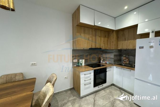 Shtepi me qera Apartament ne Tirane, 1+1, Mobilimi E mobiluar, Pagesa 550  Euro.