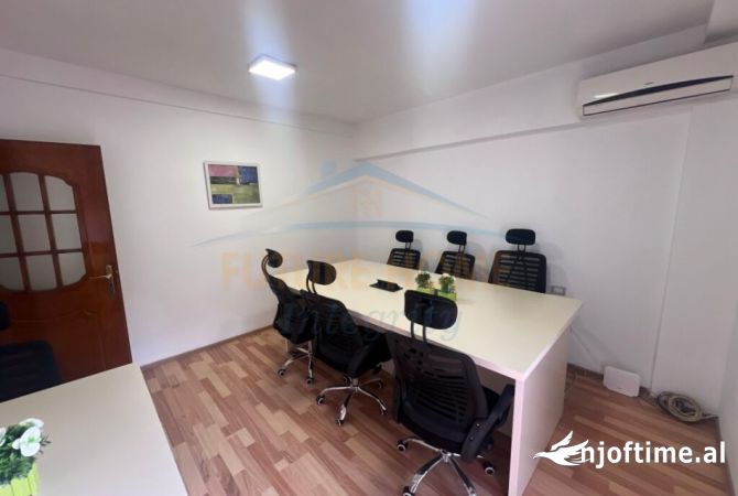 Ambient biznesi me qera 3+1 ne Tirane - 850 Euro