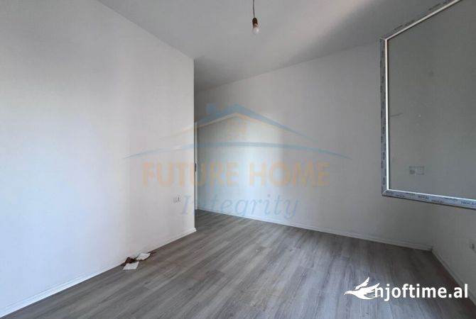 Shtepi ne shitje Apartament ne Tirane, 2+1, Mobilimi Bosh, pa mobiluar, Pagesa 150,000  Euro.