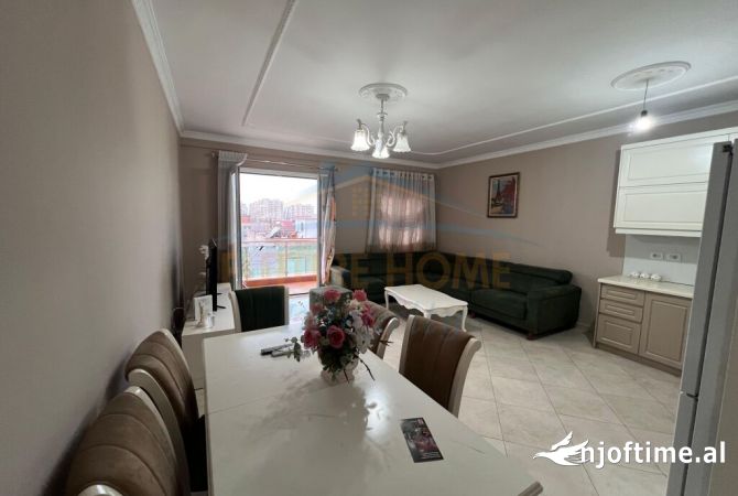 Shtepi me qera Apartament ne Tirane, 2+1, Mobilimi E mobiluar, Pagesa 600  Euro.