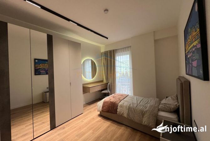 Shtepi me qera Apartament ne Tirane, 2+1, Mobilimi E mobiluar, Pagesa 950  Euro.