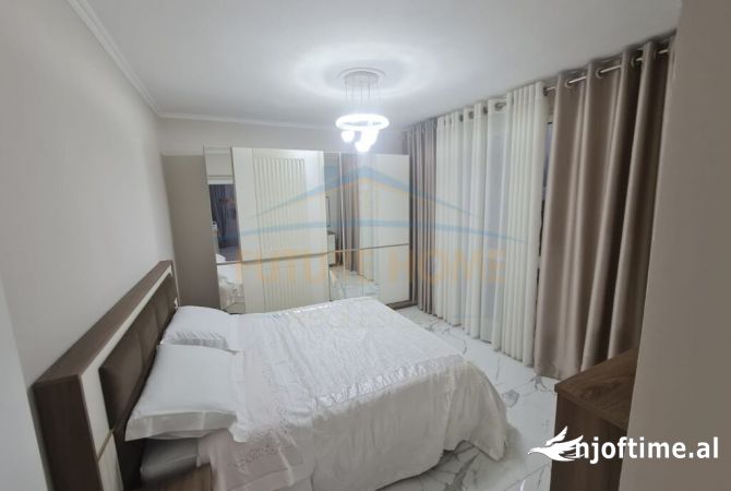 Shtepi me qera Apartament ne Tirane, 2+1, Mobilimi E mobiluar, Pagesa 550  Euro.