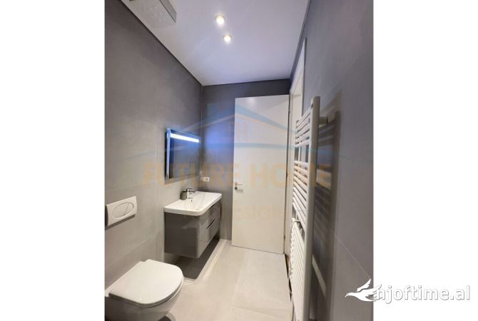 Shtepi me qera 2+1 ne Tirane - 1,200 Euro