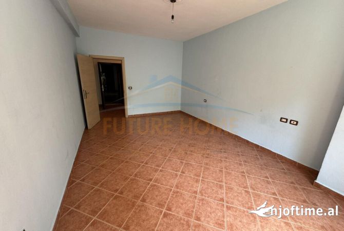 Shtepi ne shitje 2+1 ne Tirane - 120,000 Euro