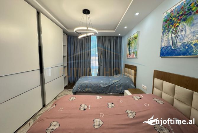 Shtepi me qera 2+1 ne Tirane - 750 Euro