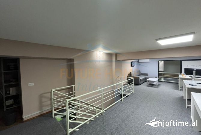 Ambient biznesi me qera 3+1 ne Tirane - 1,000 Euro