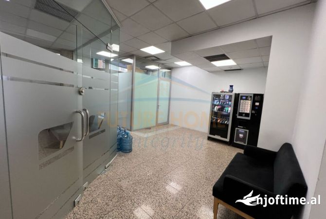 Qera, Ambient Biznesi per Zyra, Blloku, Tirane