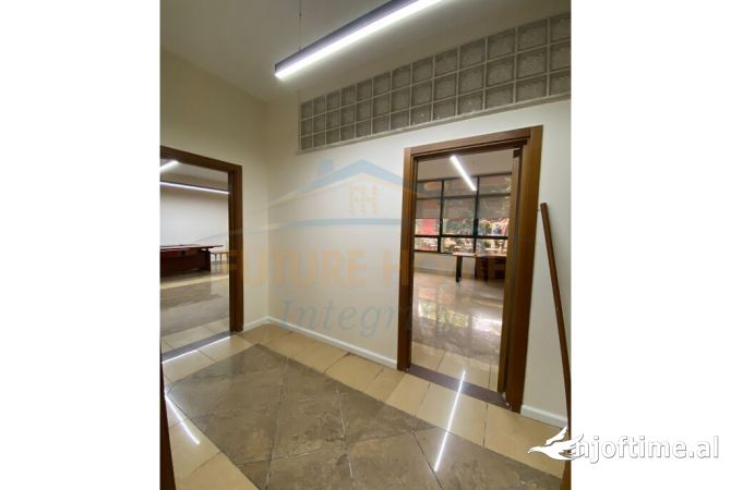 Qera, Ambient Biznesi, Rruga Ismail Qemali, Tirane. 