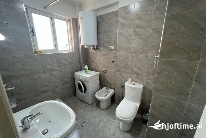 Shtepi me qera 2+1 ne Tirane - 600 Euro
