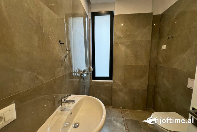 Apartment for sale in Tirana 2+1, Emty