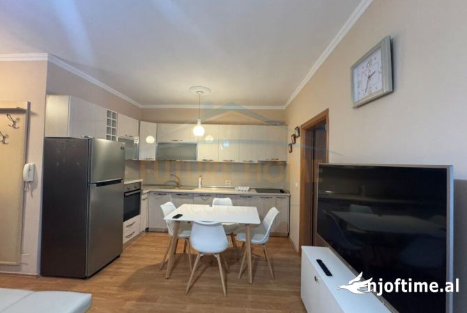 Shtepi me qera 1+1 ne Tirane - 650 Euro