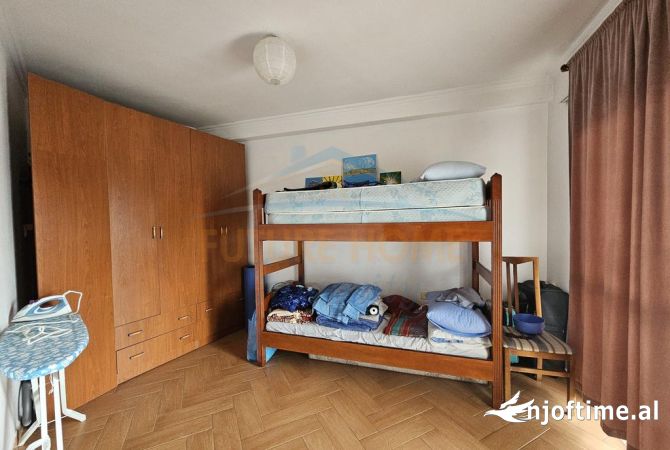 Shtepi me qera Apartament ne Tirane, 2+1, Mobilimi E mobiluar, Pagesa 650  Euro.