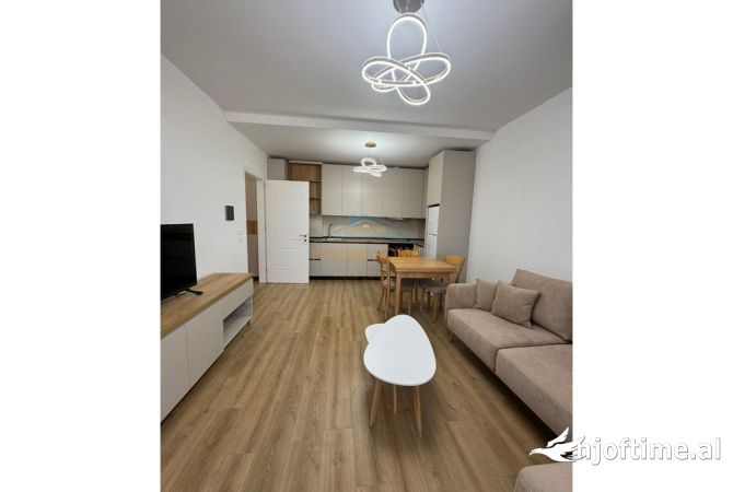Shtepi me qera 1+1 ne Tirane - 1,000 Euro