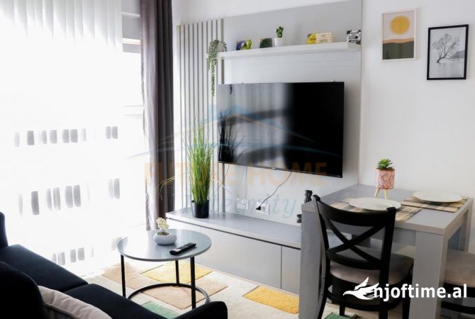 Shtepi ne shitje Apartament ne Tirane, Garsoniere, Mobilimi E mobiluar, Pagesa 72,000  Euro.