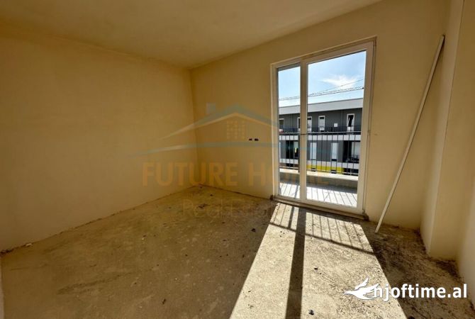 Shtepi ne shitje Apartament ne Tirane, 2+1, Mobilimi Bosh, pa mobiluar, Pagesa 115,600  Euro.