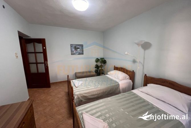 Shtepi me qera Apartament ne Tirane, 2+1, Mobilimi E mobiluar, Pagesa 500  Euro.