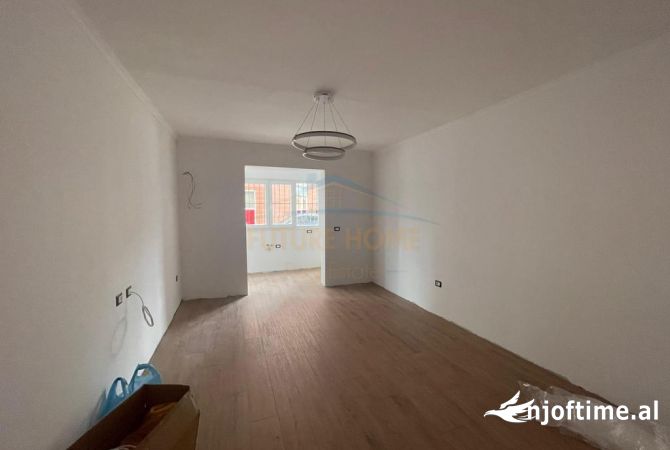 Shtepi ne shitje 1+1 ne Tirane - 90,000 Euro