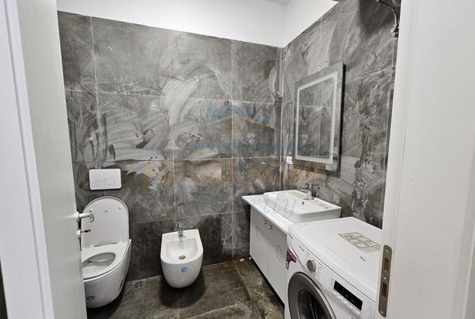 Shtepi me qera Apartament ne Tirane, 2+1, Mobilimi E mobiluar, Pagesa 650  Euro.